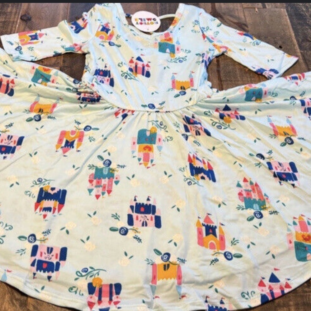 Dot Dot Smile size 2T Girls Princess Castle Ballerina Twirl Dress New